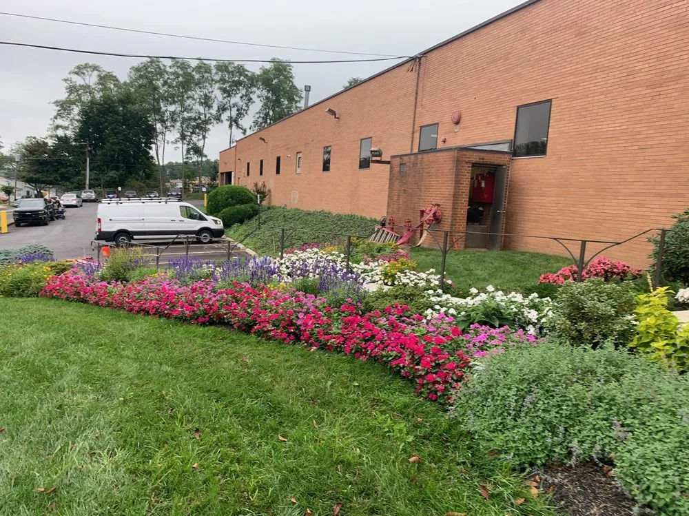 Professional residential landscaping for year-round maintenance across Dresher, PA - Surreal Landscape