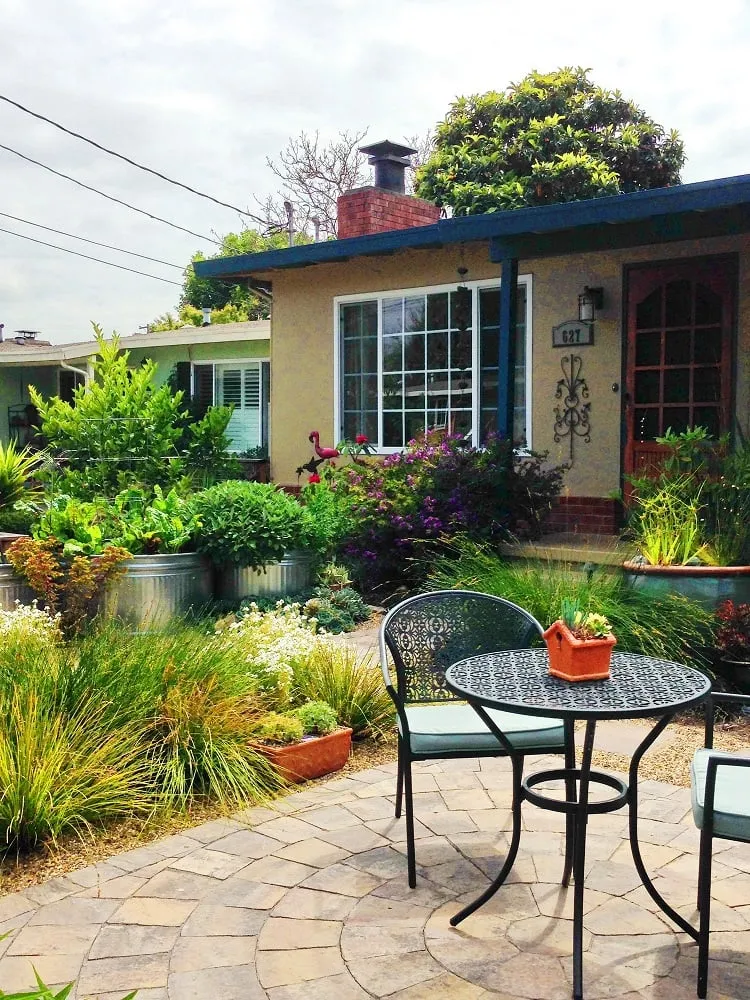 Expert yard maintenance experts serving Santa Rosa, CA - Susie Dowd-Markarian Landscape Design