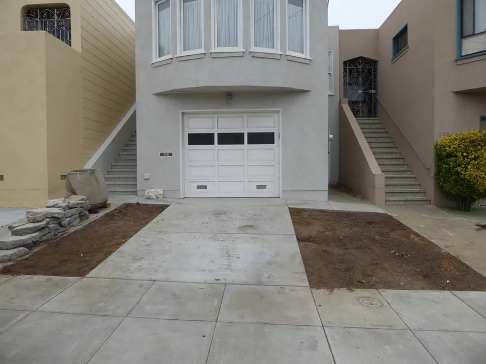 Top-rated lawn mowing service in San Francisco, CA by Sustainable Crushing