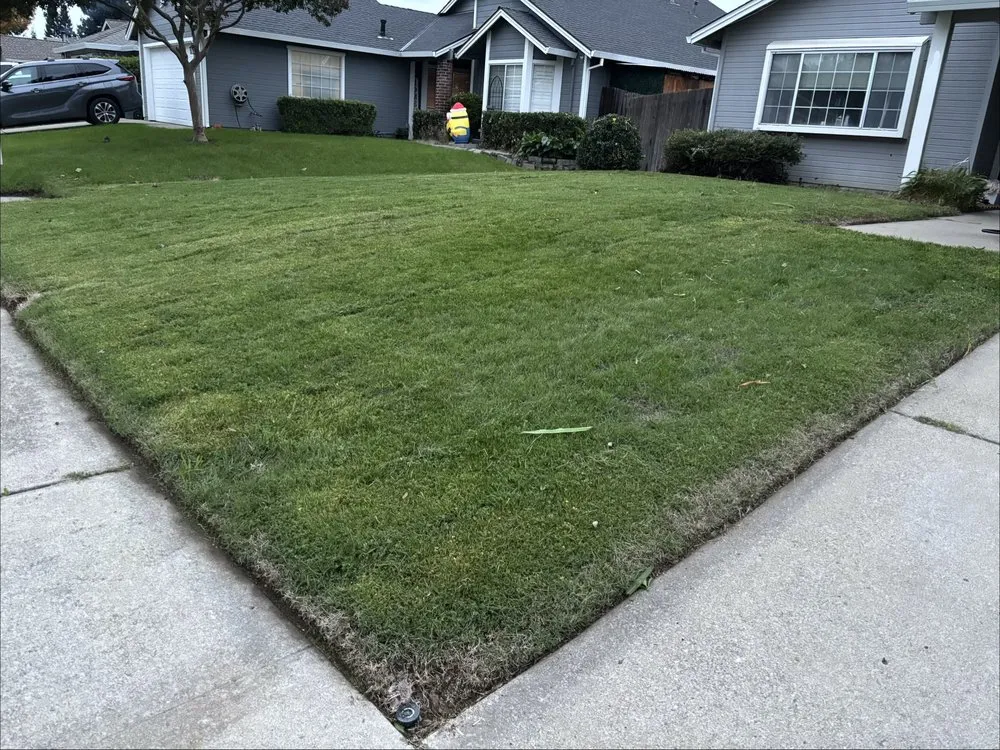 Expert garden landscaping in Yuba City, CA by Sutter Valley Lawn Service