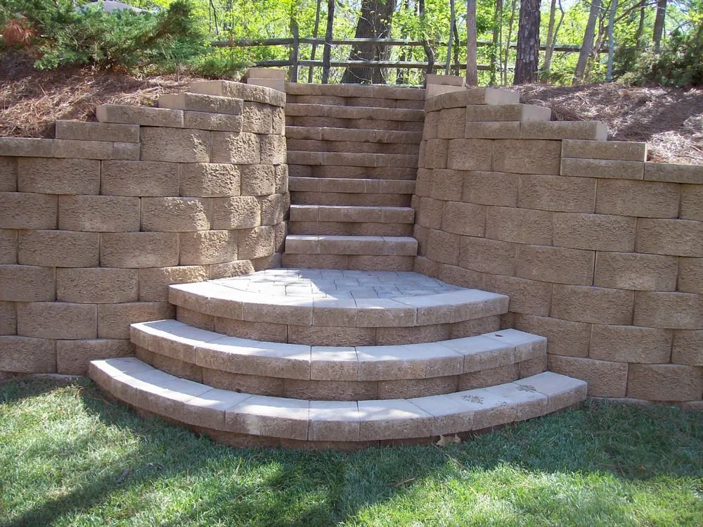 Trusted garden landscaping in Kearney, MO - Sutton Outdoor, LLC