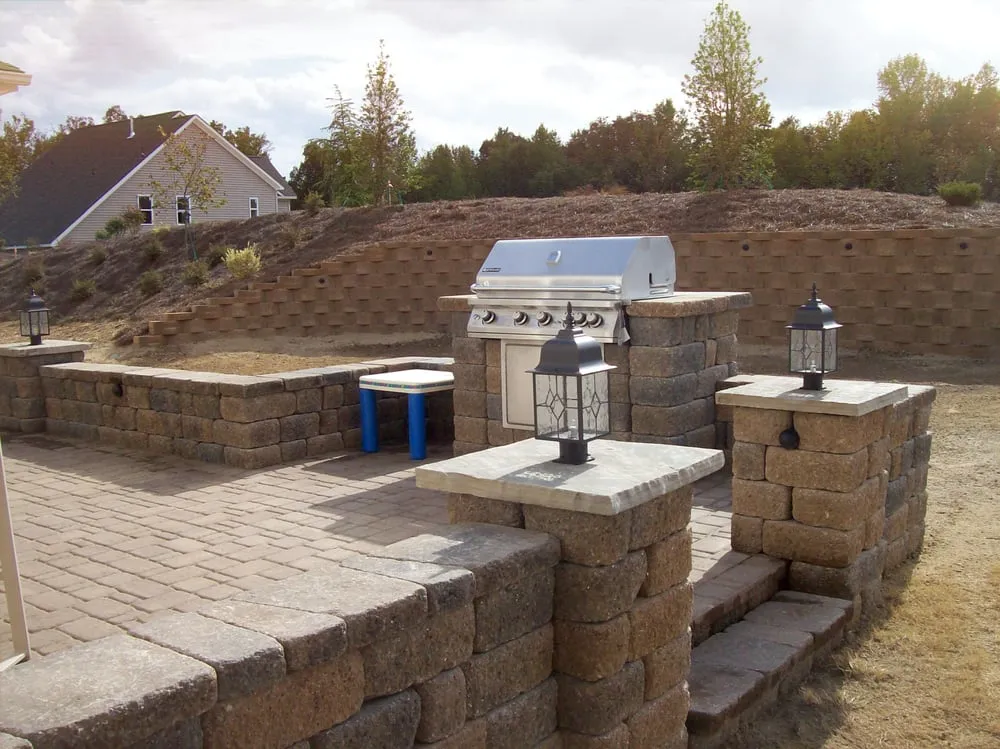 Top-rated lawn care service experts serving Kearney, MO - Sutton Outdoor, LLC