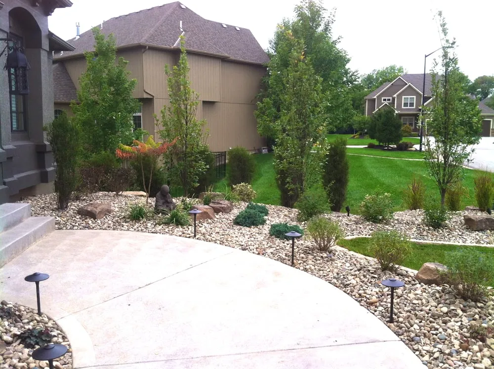 Expert yard maintenance with custom design across Kearney, MO - Sutton Outdoor, LLC