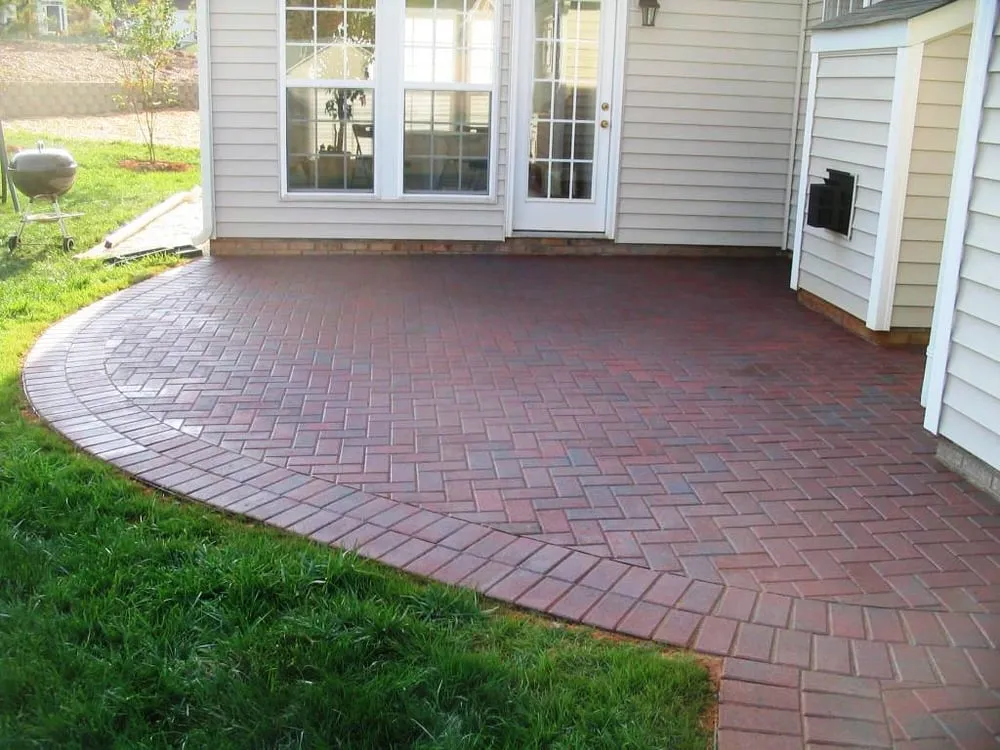 Trusted yard cleanup service experts serving Kearney, MO - Sutton Outdoor, LLC