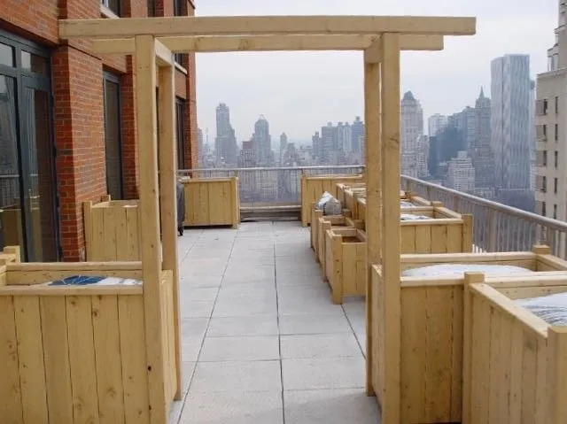 Reliable yard cleanup service near you in Ridgefield, CT by Svendsen & Keller