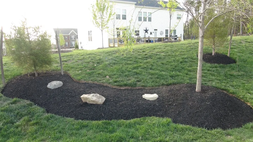 Custom outdoor landscaping in Leesburg, VA - SVV Maintenance