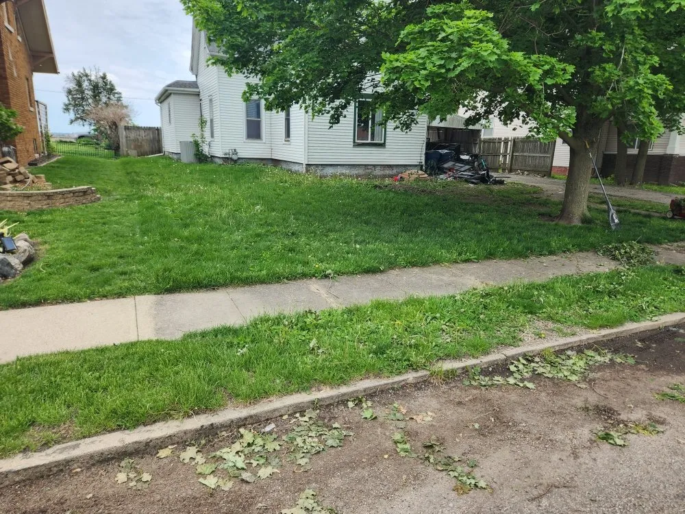 Professional lawn care service for residential properties across Clinton, IL - Sw Lawn Care