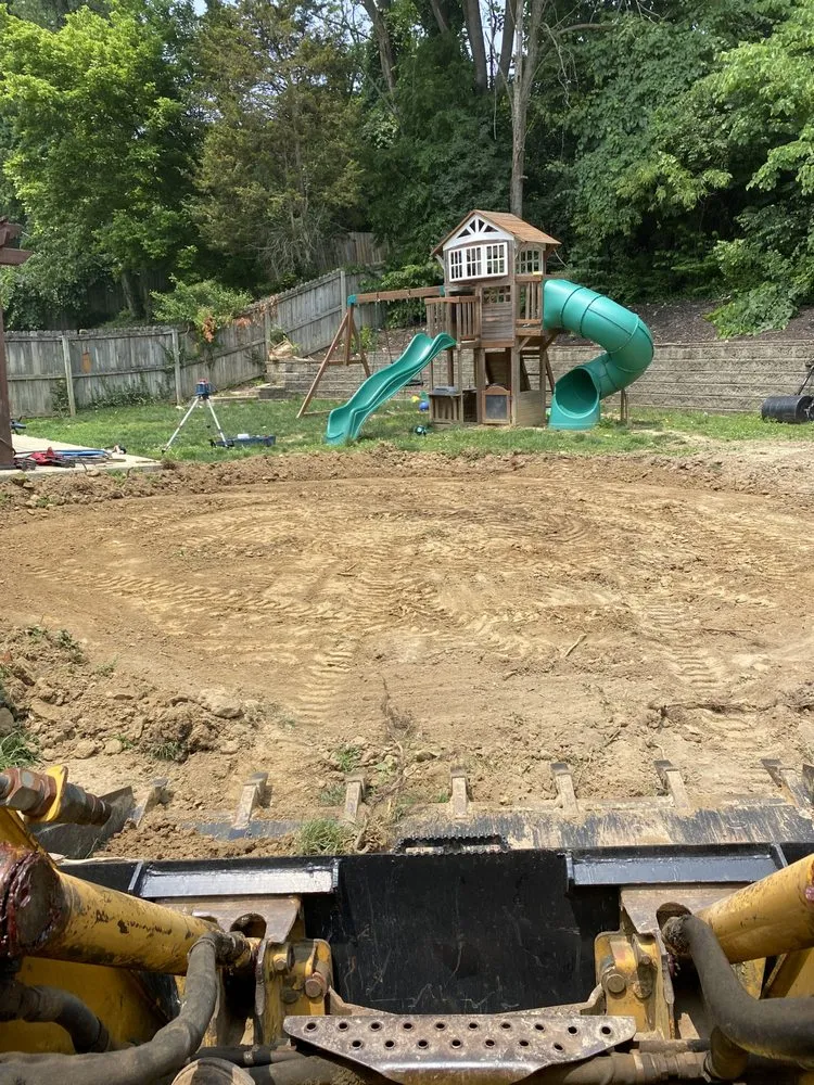 Custom garden landscaping for homes in Hamilton, OH by S&W Outdoor Services