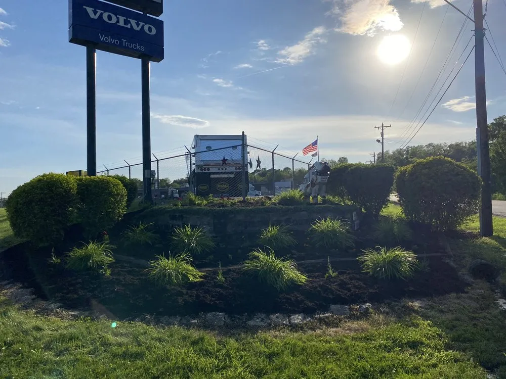 Trusted garden landscaping near you in Hamilton, OH by S&W Outdoor Services