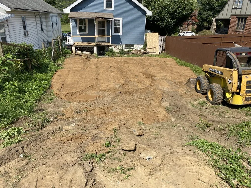 Professional yard cleanup service experts serving Hamilton, OH - S&W Outdoor Services