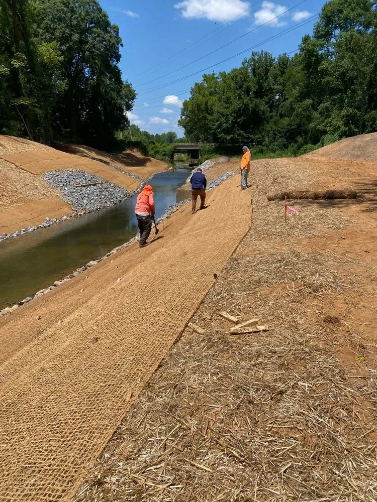 Professional yard cleanup service in Aberdeen, NC - Swamp Builders