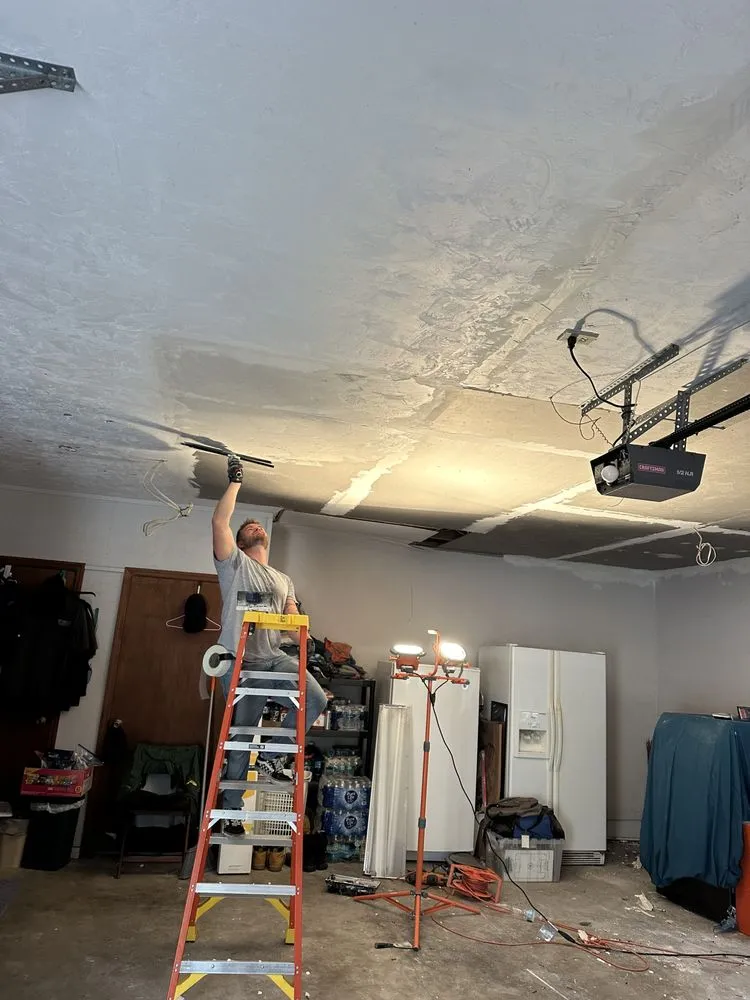 Trusted lawn care service experts serving Gainesville, FL - Swampland Handyman