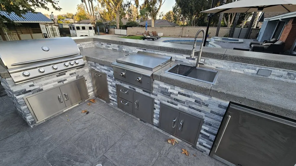 Top-rated lawn care service experts serving Simi Valley, CA - Swan Pools West