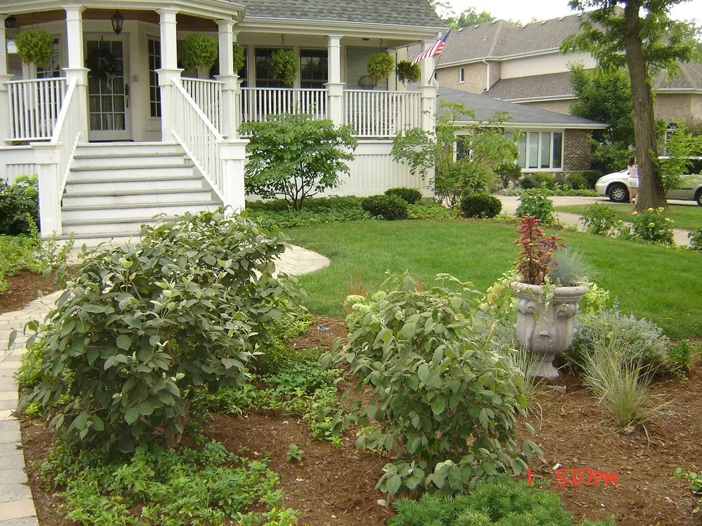 Affordable lawn care service for beautiful yards across Villa Park, IL - Sweeney's Custom Landscaping