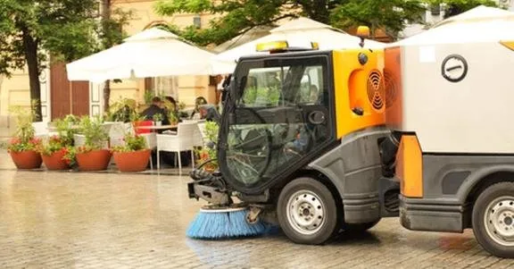 Top-rated outdoor landscaping in Rochester Hills, MI - Sweep Master