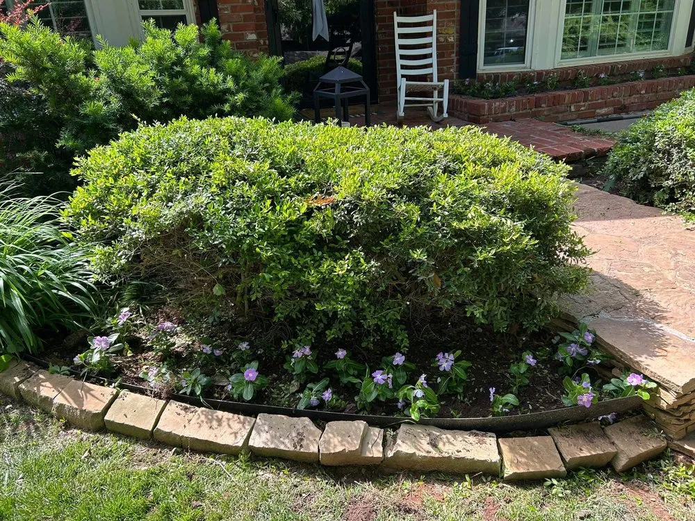 Local outdoor landscaping in Oklahoma City, OK by Sweet Clippings