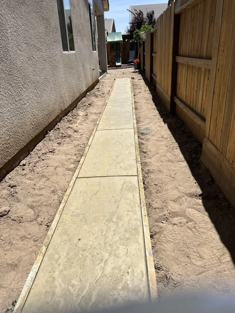 Top-rated landscaping services for year-round maintenance in Manteca, CA by Sweet-Crete Construction General Engineering