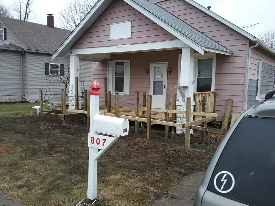 Affordable outdoor landscaping experts serving Charleston, IL - Sweet Home Services