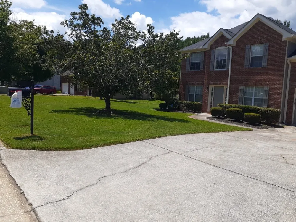 Top-rated lawn care service for outdoor upgrades across Atlanta, GA - Sweet Rose Incorporated Lawn Care