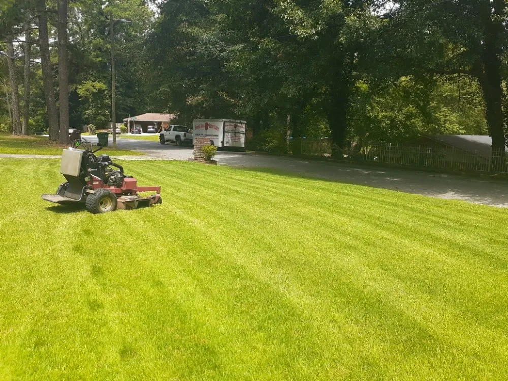 Affordable lawn mowing service for year-round maintenance across Atlanta, GA - Sweet Rose Incorporated Lawn Care
