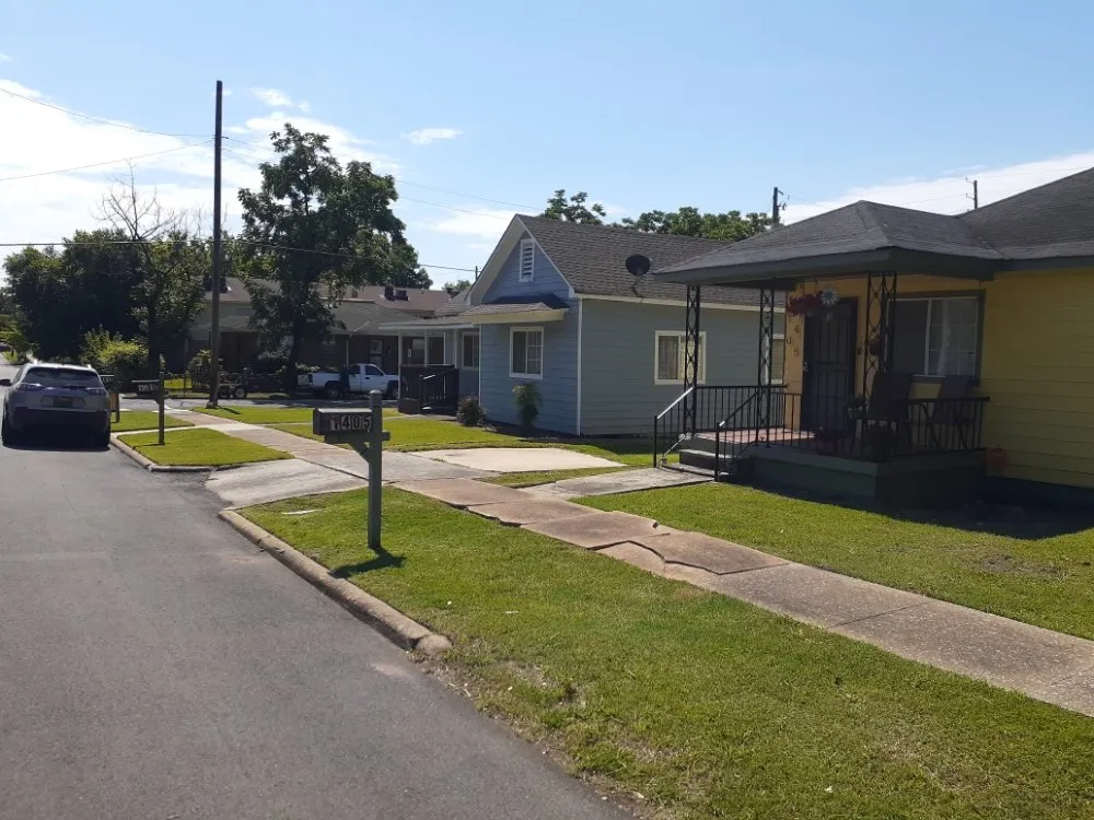 Top-rated yard maintenance experts serving Atlanta, GA - Sweet Rose Incorporated Lawn Care