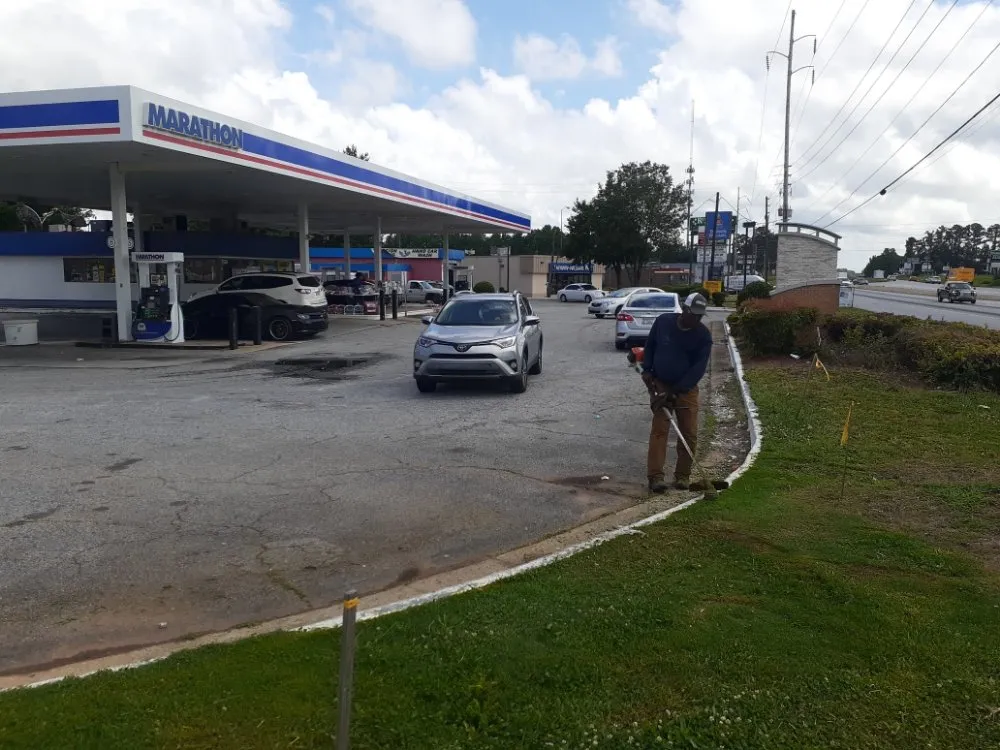 Reliable garden landscaping in Atlanta, GA by Sweet Rose Incorporated Lawn Care