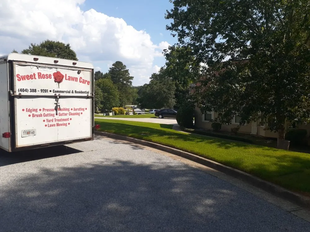 Affordable yard cleanup service experts serving Atlanta, GA - Sweet Rose Incorporated Lawn Care