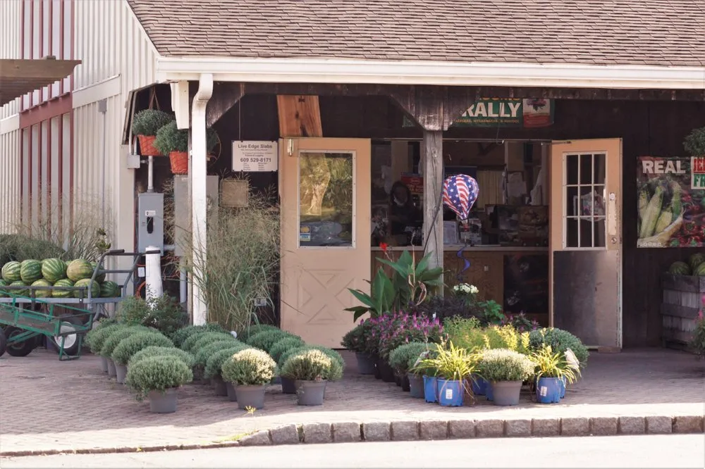 Expert landscaping services for year-round maintenance across Ringoes, NJ - Sweet Valley Farms Market & Nursery