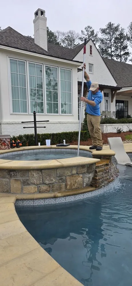 Reliable lawn mowing service experts serving Hattiesburg, MS - SweetBay