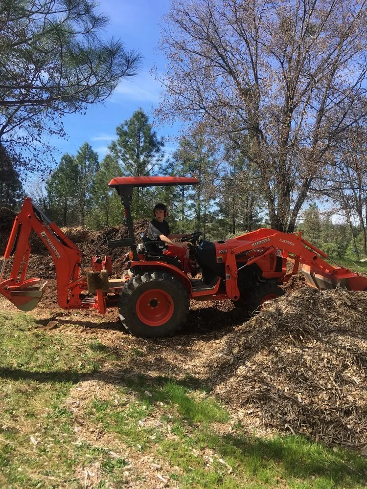 Affordable yard maintenance with custom design in North San Juan, CA by Sweetland Home And Land Care