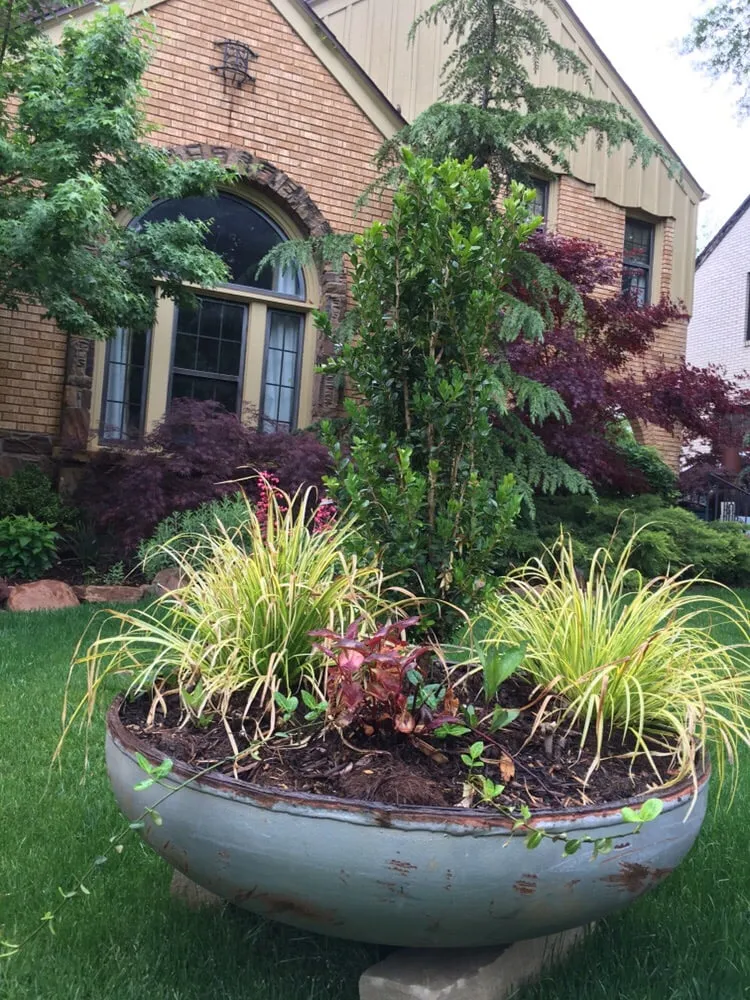 Local yard cleanup service in Oklahoma City, OK - Sweetleaf