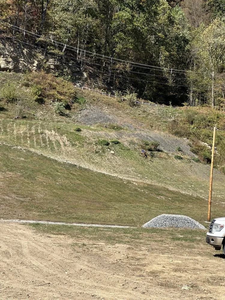 Professional lawn mowing service in McAndrews, KY by Swift solutions