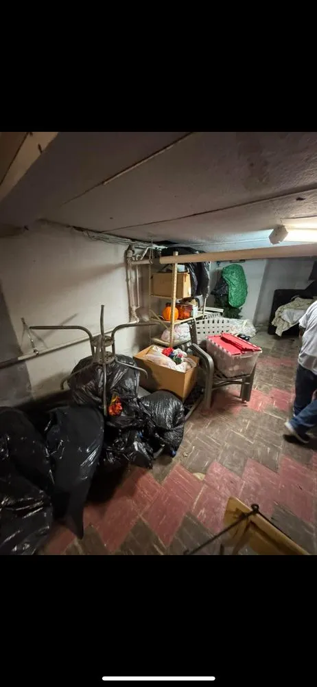 Professional yard cleanup service in Blackwood, NJ by Swifty Clean