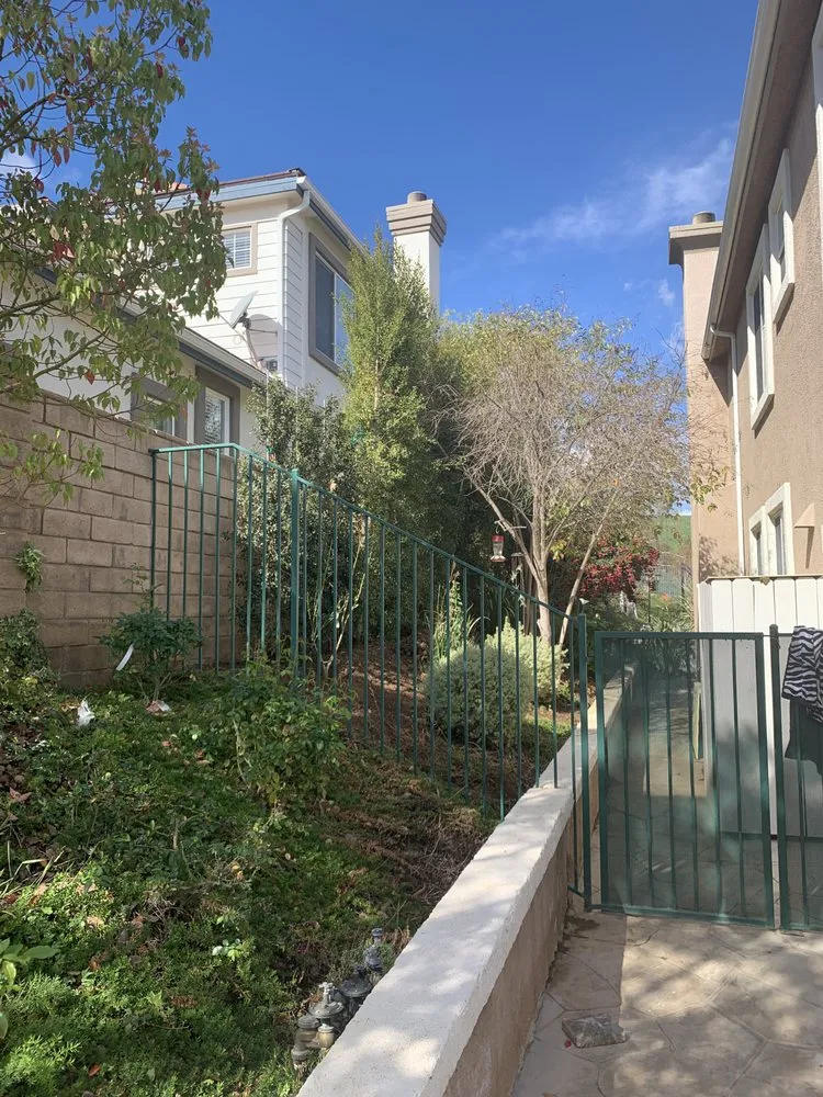 Custom lawn mowing service experts serving Simi Valley, CA - Swink's Creations