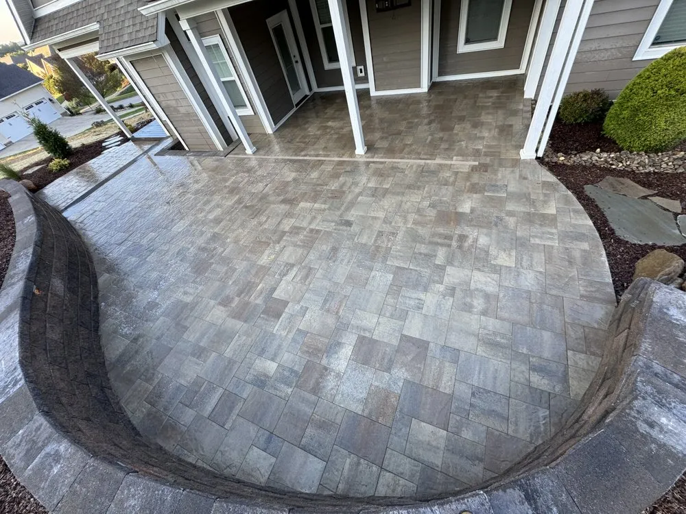 Local yard cleanup service in Elizabethton, TN by Sycamore Gardens Landscape Services