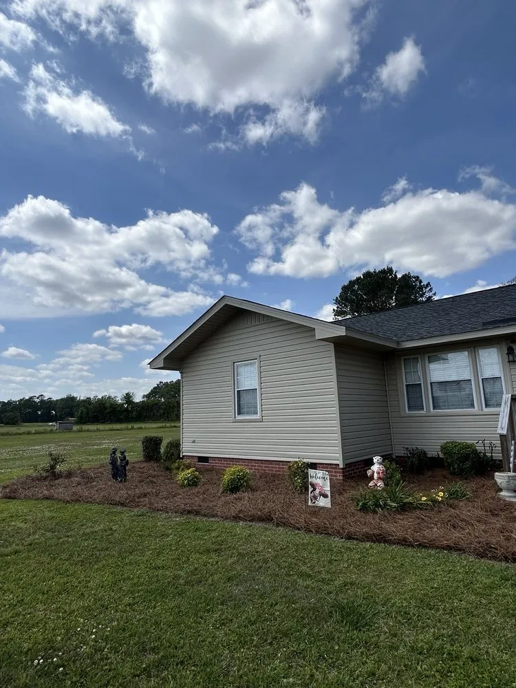 Professional yard maintenance experts serving Whiteville, NC - Sykes Lawncare