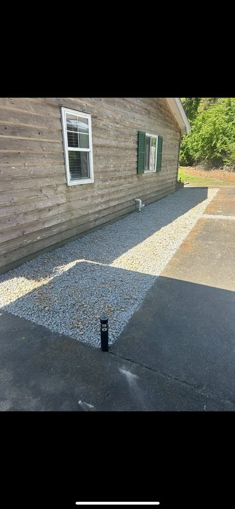 Top-rated landscape design in Whiteville, NC by Sykes Lawncare