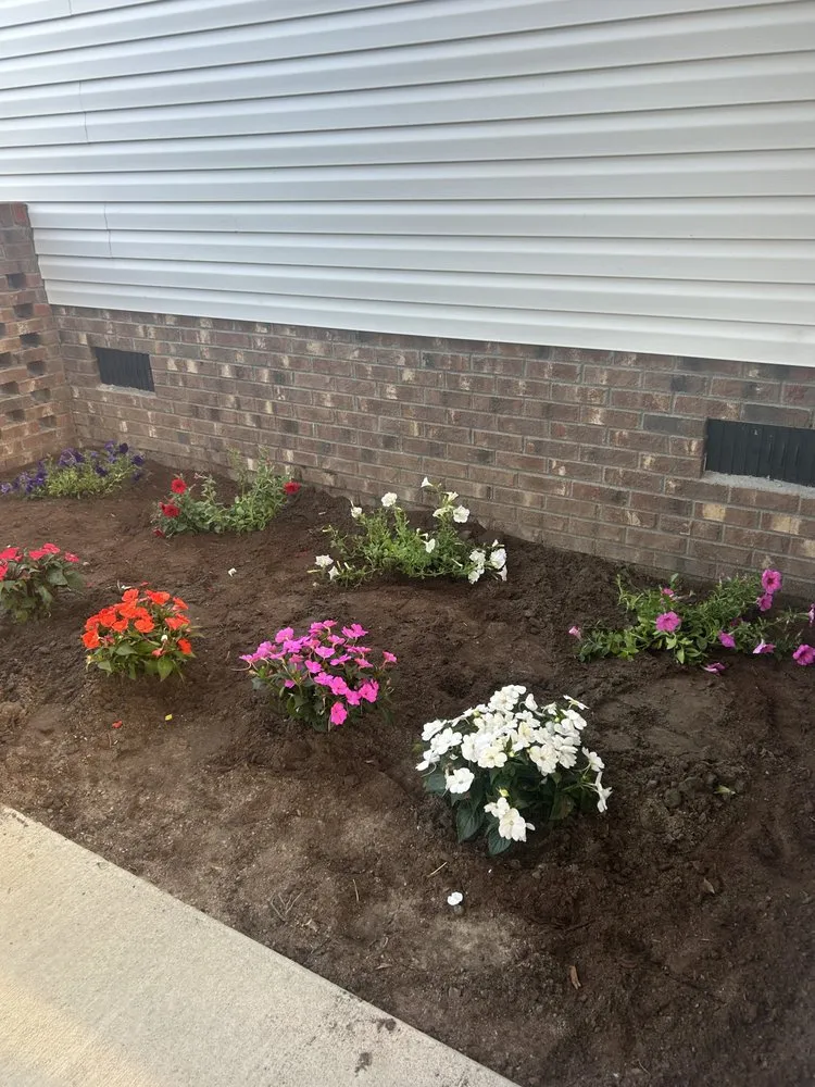 Professional garden landscaping in Whiteville, NC - Sykes Lawncare