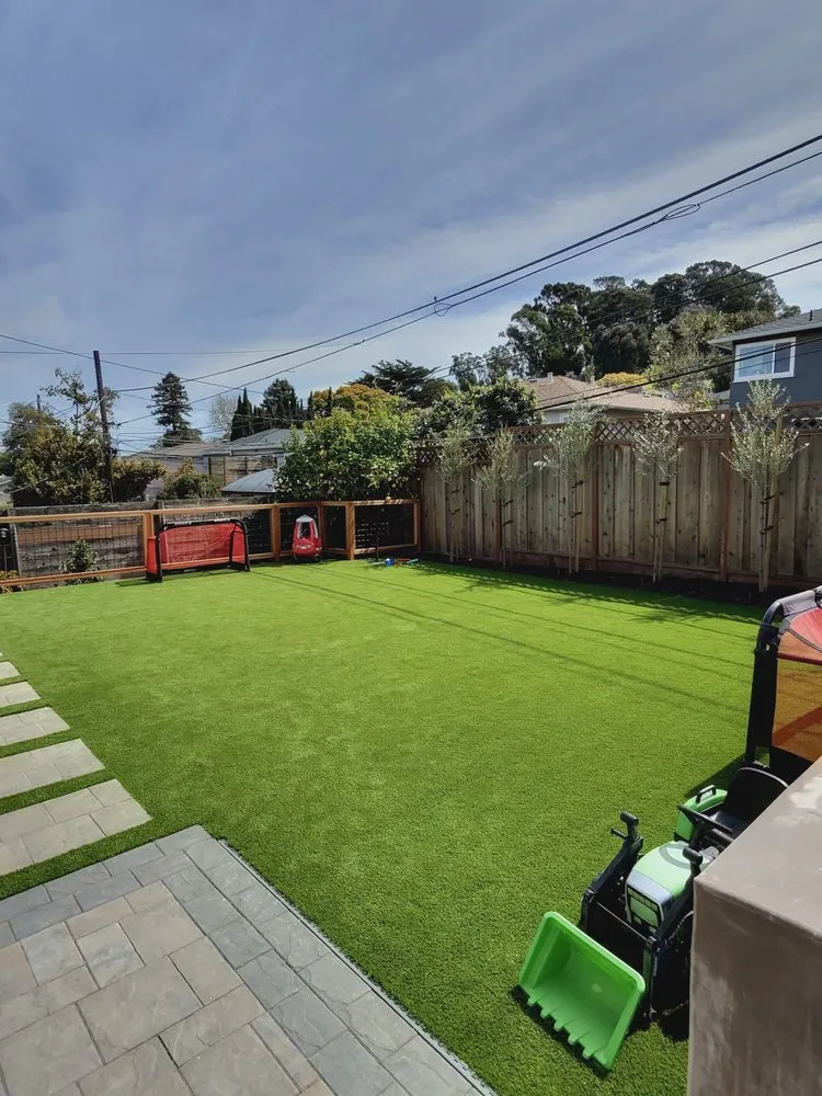 Trusted yard maintenance experts serving San Lorenzo, CA - Symons Landscaping