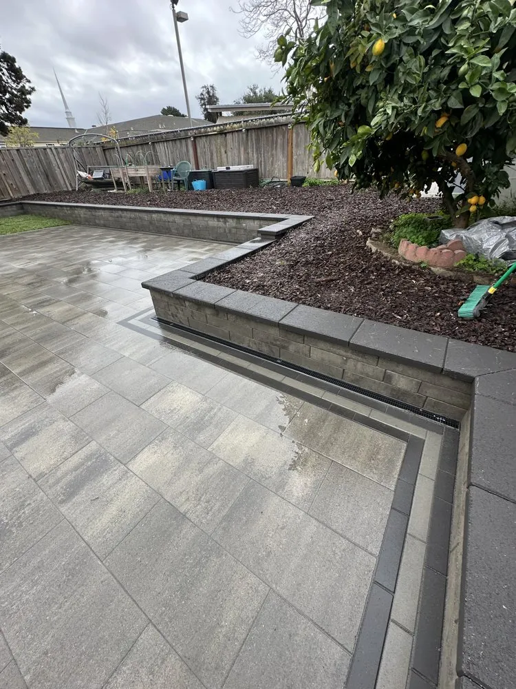 Expert landscaping services for beautiful yards in San Lorenzo, CA by Symons Landscaping