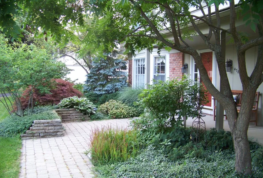 Expert yard cleanup service experts serving Fraser, MI - Synergy Lawnscape