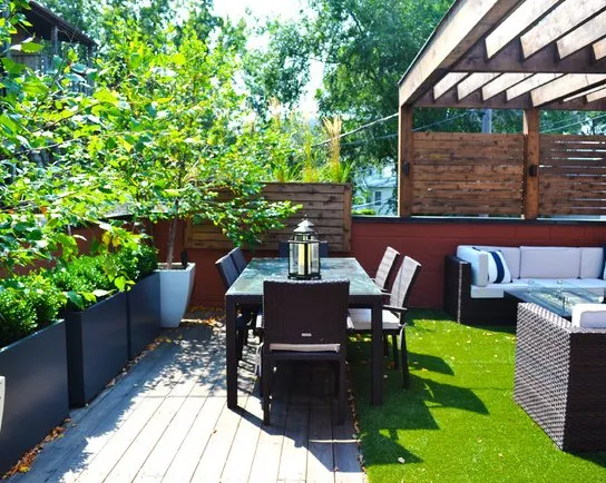 Local landscaping services for beautiful yards in Dalton, GA by SYNLawn