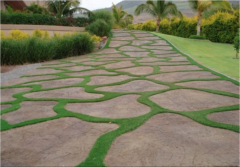 Affordable garden landscaping with custom design in Honolulu, HI by SYNLawn Hawaii