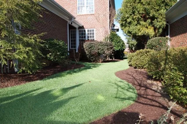 Custom outdoor landscaping in Catawba, NC - SYNLawn North Carolina