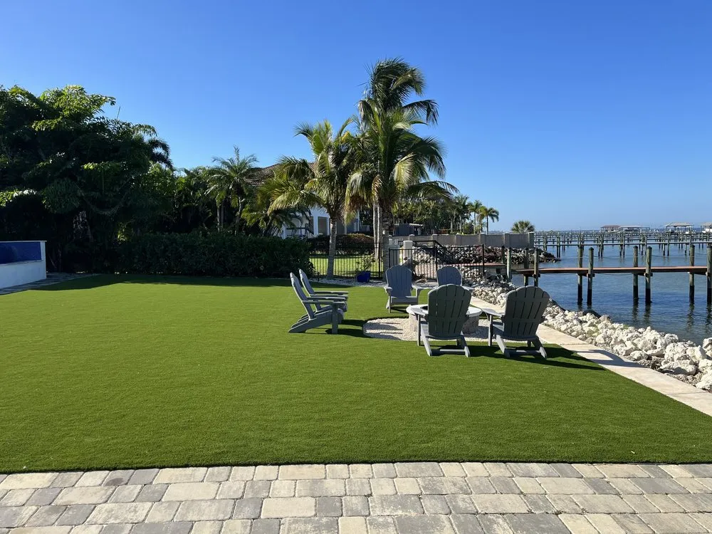 Top-rated garden landscaping in Bradenton, FL by SYNLawn Tampa