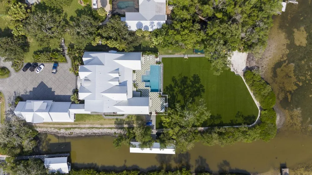 Top-rated yard maintenance experts serving Bradenton, FL - SYNLawn Tampa