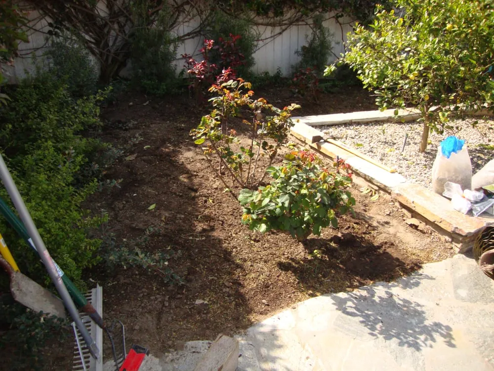 Top-rated landscaping services experts serving Manhattan Beach, CA - Synthetic Dream Lawns & Putting Greens