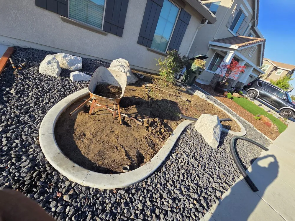 Expert residential landscaping with custom design in Rocklin, CA by Synthetic Grass Abi