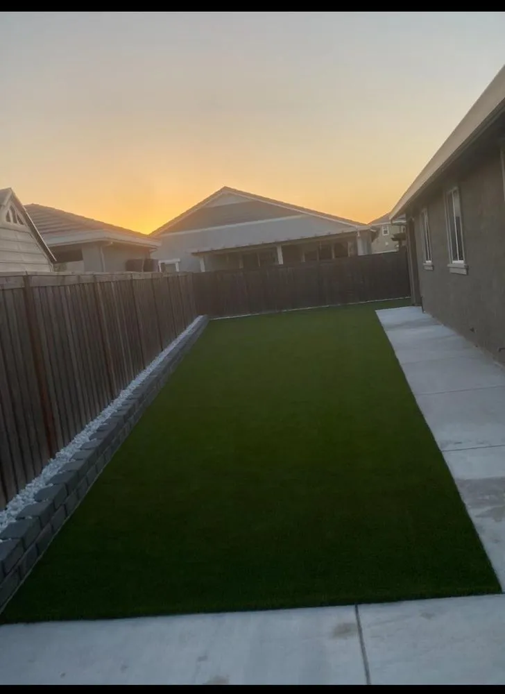 Professional outdoor landscaping in East Palo Alto, CA by Synthetic Grass Abrahan