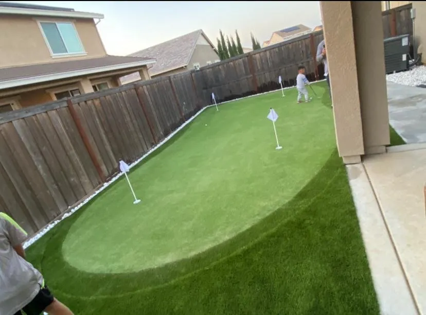 Affordable garden landscaping in East Palo Alto, CA - Synthetic Grass Abrahan